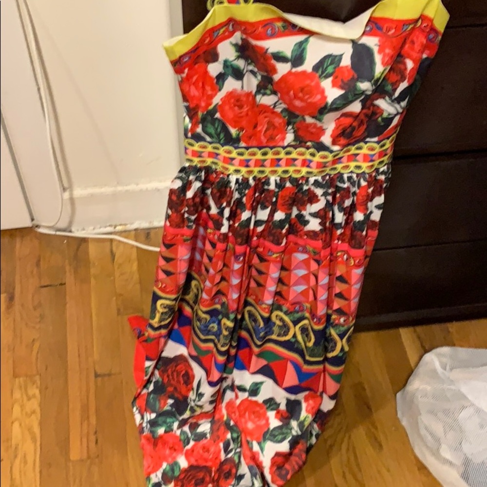 Amazon dress with gorgeous pattern - size small